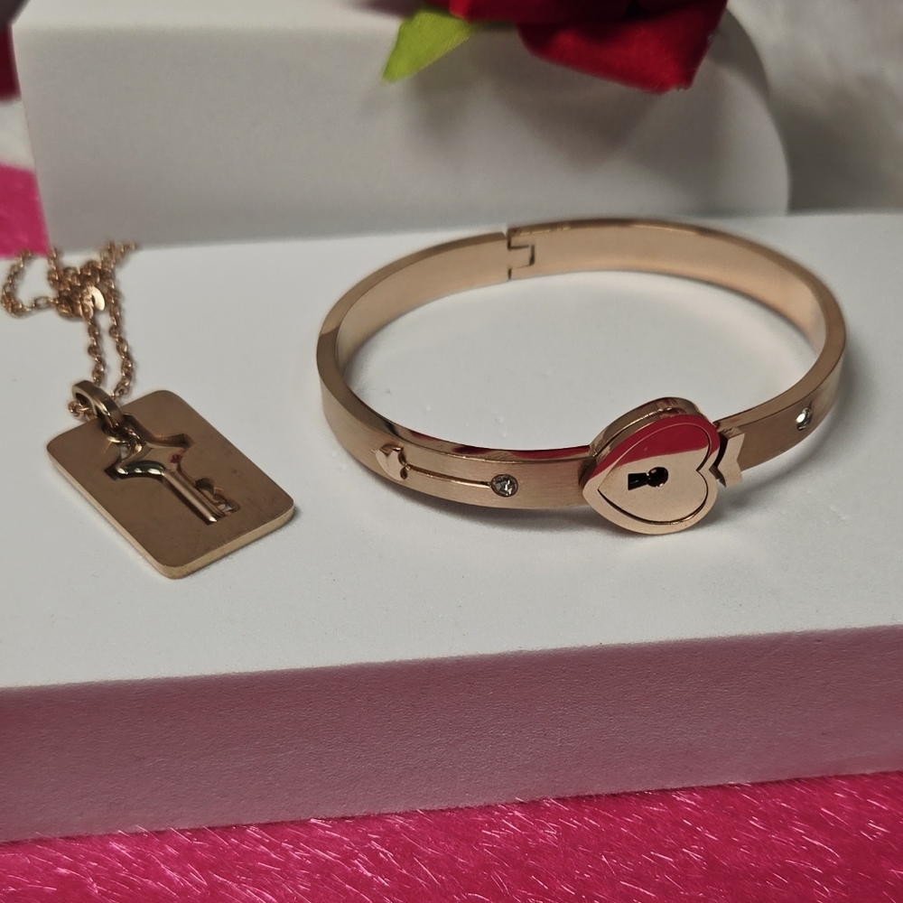 Rose Gold Heart Lock Bracelet with Pink Accent